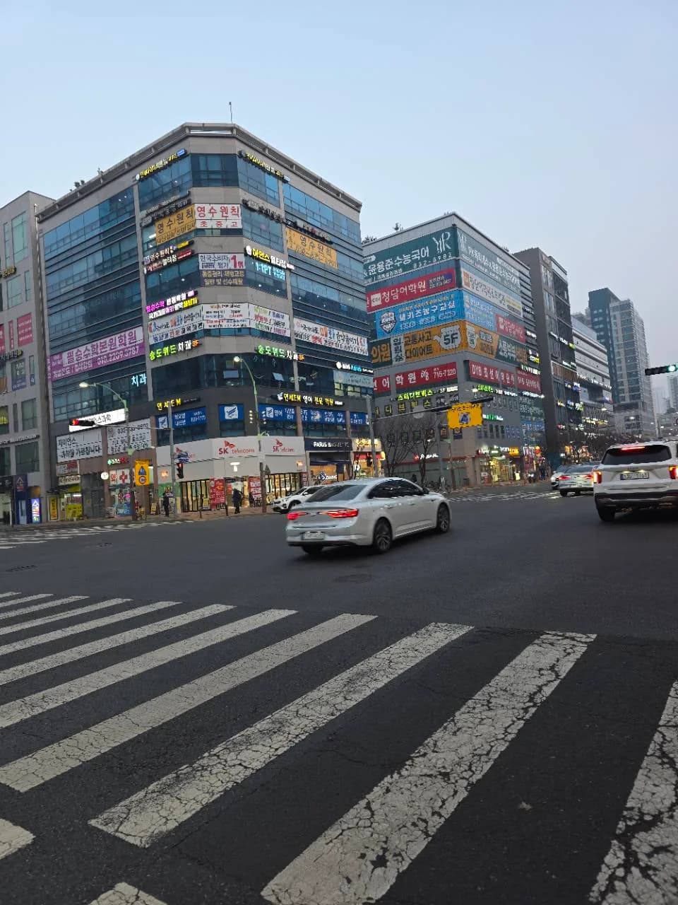 송도 1공구 학원 밀집 건물